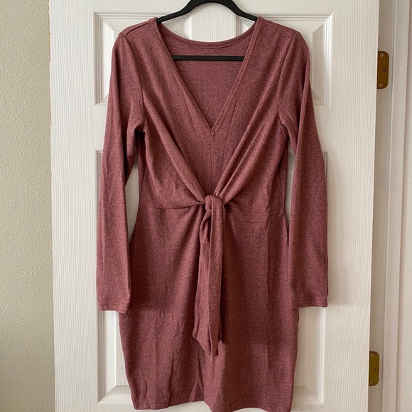 🆕NEW!🛍 Rosewood Tie Waist Dress - Picture 4 of 5